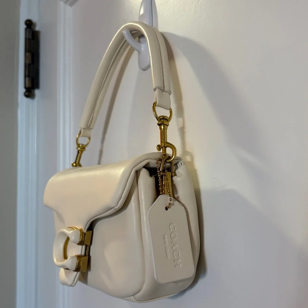 NWOT 🌲 Coach Pillow Tabby Crossbody/Handbag in Soft Marshmallow Leather - Picture 6 of 13